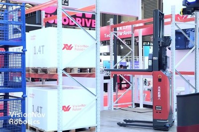 「 未來機(jī)器人」攜最新5G物流無人化方案亮相2021AMTS,助力汽車零配件及內(nèi)飾件行業(yè)產(chǎn)線物流升級(jí)